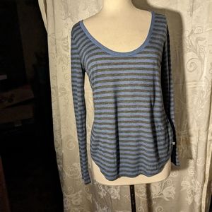 Juicy contour long sleeve scoop neck t-shirt M